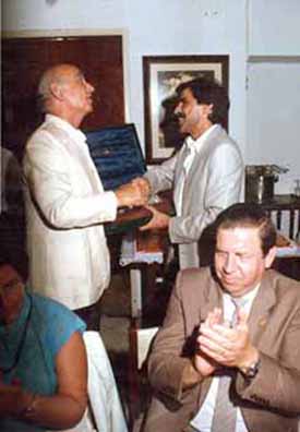 Imatges del moment de la fundació